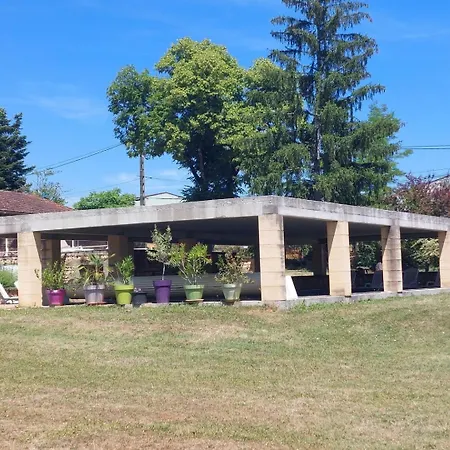Feriehus Bayaou Avec Piscine Couverte A Sarlat-la-Canéda
