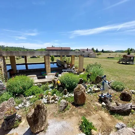 Bayaou Avec Piscine Couverte Et Chauffee A *