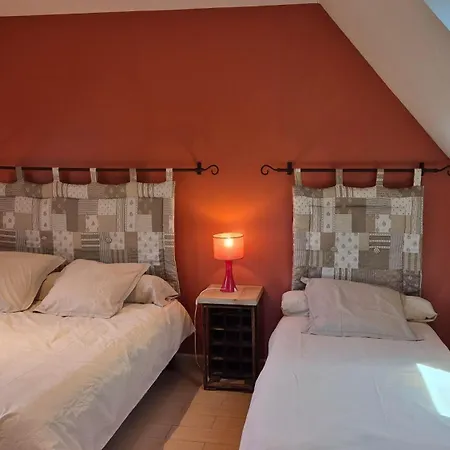 Bayaou Avec Piscine Couverte A *