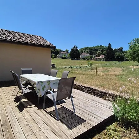 Bayaou Avec Piscine Couverte A Сasa de vacaciones *