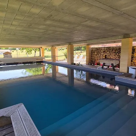 Bayaou Avec Piscine Couverte A Sarlat